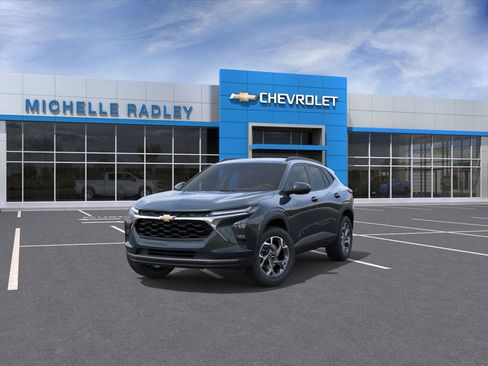 New 2026 Chevrolet Trax LT image 8
