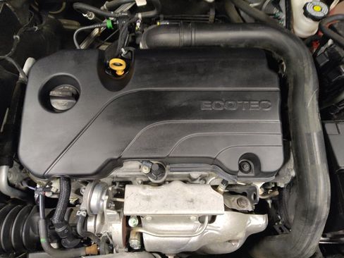 Used 2020 Chevrolet Malibu LT FWD image 30