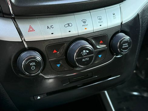 Used 2017 Dodge Journey GT AWD/4WD image 39