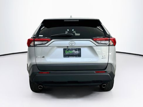 Used 2025 Toyota RAV4 LE AWD/4WD image 7