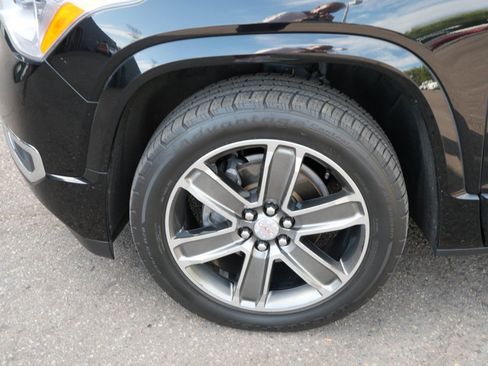 Used 2019 GMC Acadia Denali w/ Technology Package AWD/4WD image 9