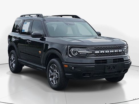 Used 2023 Ford Bronco Sport Badlands AWD/4WD image 2