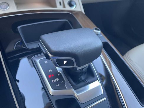 Used 2024 Audi Q5 2.0T Premium image 15