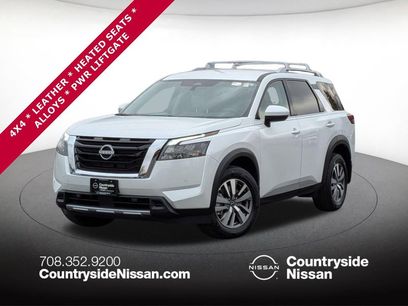 Used 2025 Nissan Pathfinder SL w/ Lighting Package (N92)