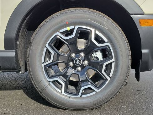 New 2025 Ford Bronco Sport Outer Banks w/ Outer Banks Tech Package+ image 9