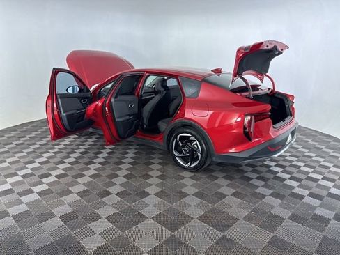 Certified 2025 Kia K4 GT-Line Turbo FWD image 18