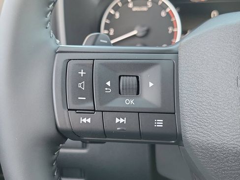 New 2026 Nissan Rogue SV FWD image 11