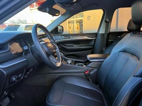 Certified 2022 Jeep Grand Cherokee L Limited image 15