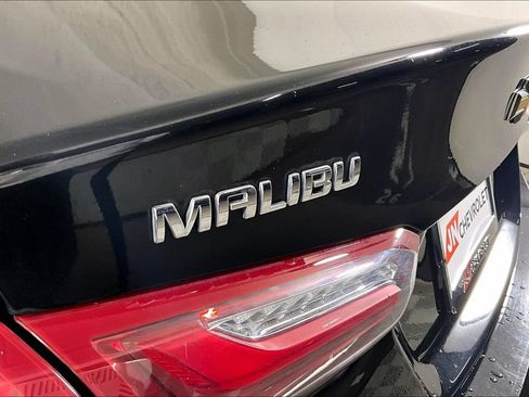 Used 2020 Chevrolet Malibu LT FWD image 30