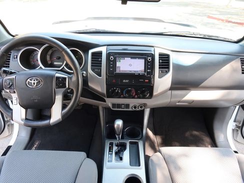 Used 2014 Toyota Tacoma PreRunner w/ TRD Off-Road Package RWD image 24