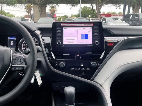 Used 2024 Toyota Camry LE FWD image 7