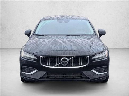 Used 2019 Volvo S60 T5 Inscription image 2