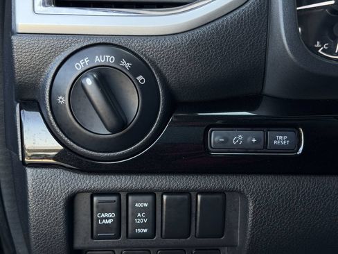 Used 2021 Nissan Titan SV w/ SV Convenience Package AWD/4WD image 22