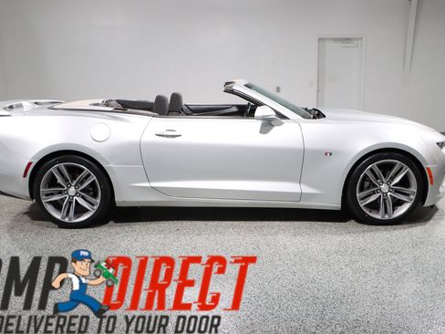 Used 2017 Chevrolet Camaro LT w/ RS Package image 6