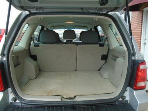 Used 2010 Ford Escape XLS image 16