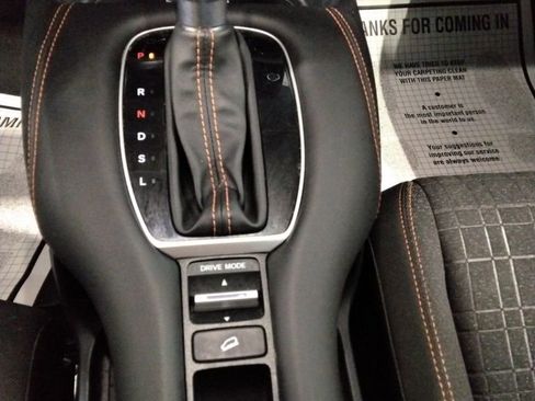 Used 2024 Honda HR-V Sport image 19