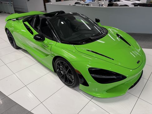 Used 2026 McLaren 750S Spider image 10