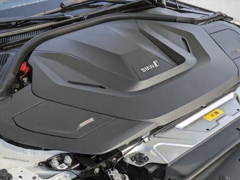 Certified 2025 BMW i4 xDrive40i w/ Premium Package image 18