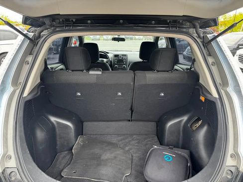 Used 2014 Nissan Leaf S w/ Charge Package FWD image 17