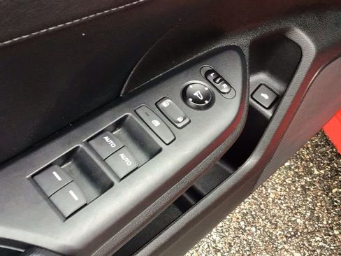 Used 2017 Honda Civic EX-L image 18