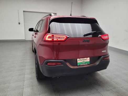 Used 2016 Jeep Cherokee Latitude image 6