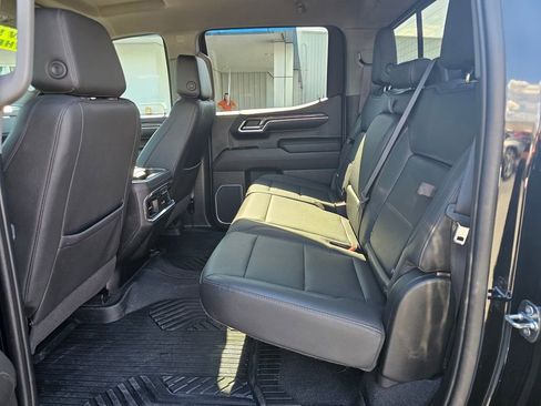 Certified 2022 Chevrolet Silverado 1500 LTZ w/ Technology Package AWD/4WD image 18