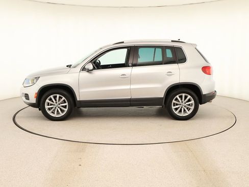 Used 2017 Volkswagen Tiguan Wolfsburg Edition FWD image 2