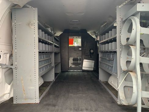 Used 2014 Ford E-350 and Econoline 350 Extended Super Duty w/ Insulation Package image 28