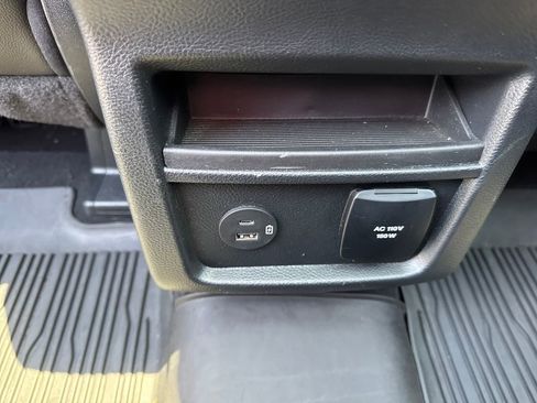 Used 2021 Ford Edge SEL w/ Convenience Package AWD/4WD image 18