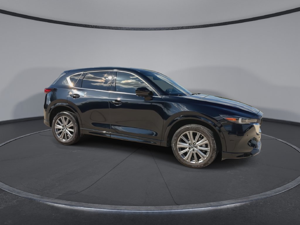 Used 2024 MAZDA CX-5 Signature AWD/4WD image 2