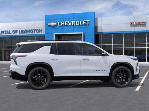New 2026 Chevrolet Traverse RS image 5