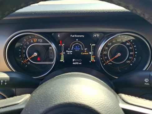 Used 2022 Jeep Wrangler Unlimited Sport AWD/4WD image 21