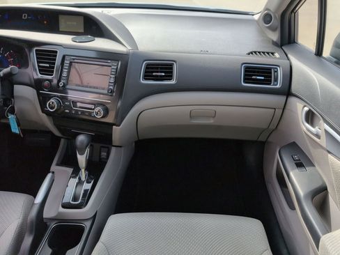 Used 2013 Honda Civic Hybrid image 17
