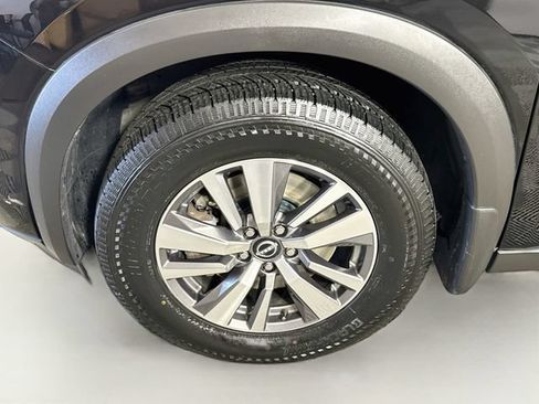 Used 2022 Nissan Pathfinder SL AWD/4WD image 4