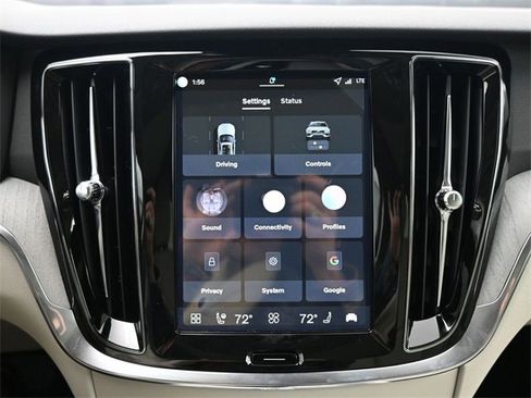 New 2026 Volvo V60 B5 Cross Country Plus w/ Protection Package Premier image 20