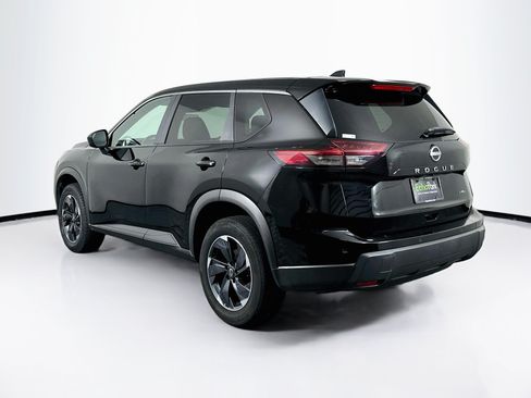Used 2025 Nissan Rogue SV AWD/4WD image 5