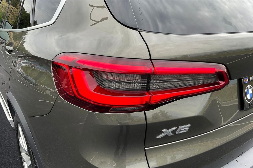 Used 2020 BMW X5 xDrive40i w/ Premium Package AWD/4WD image 22