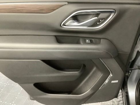 Used 2022 Chevrolet Tahoe Z71 AWD/4WD image 5