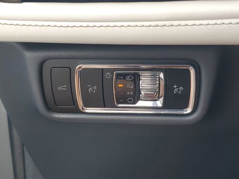 Used 2025 Lincoln Aviator AWD w/ Jet Appearance Package image 29