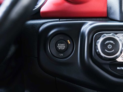 Used 2021 Jeep Wrangler Unlimited Rubicon AWD/4WD image 45