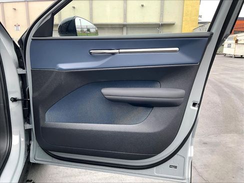 New 2026 Volvo EX30 Plus w/ Climate Package image 30