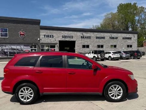 Used 2013 Dodge Journey SXT w/ Safe & Sound Group AWD/4WD image 8