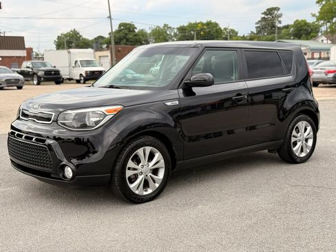 Used 2016 Kia Soul + w/ Primo Package FWD image 5