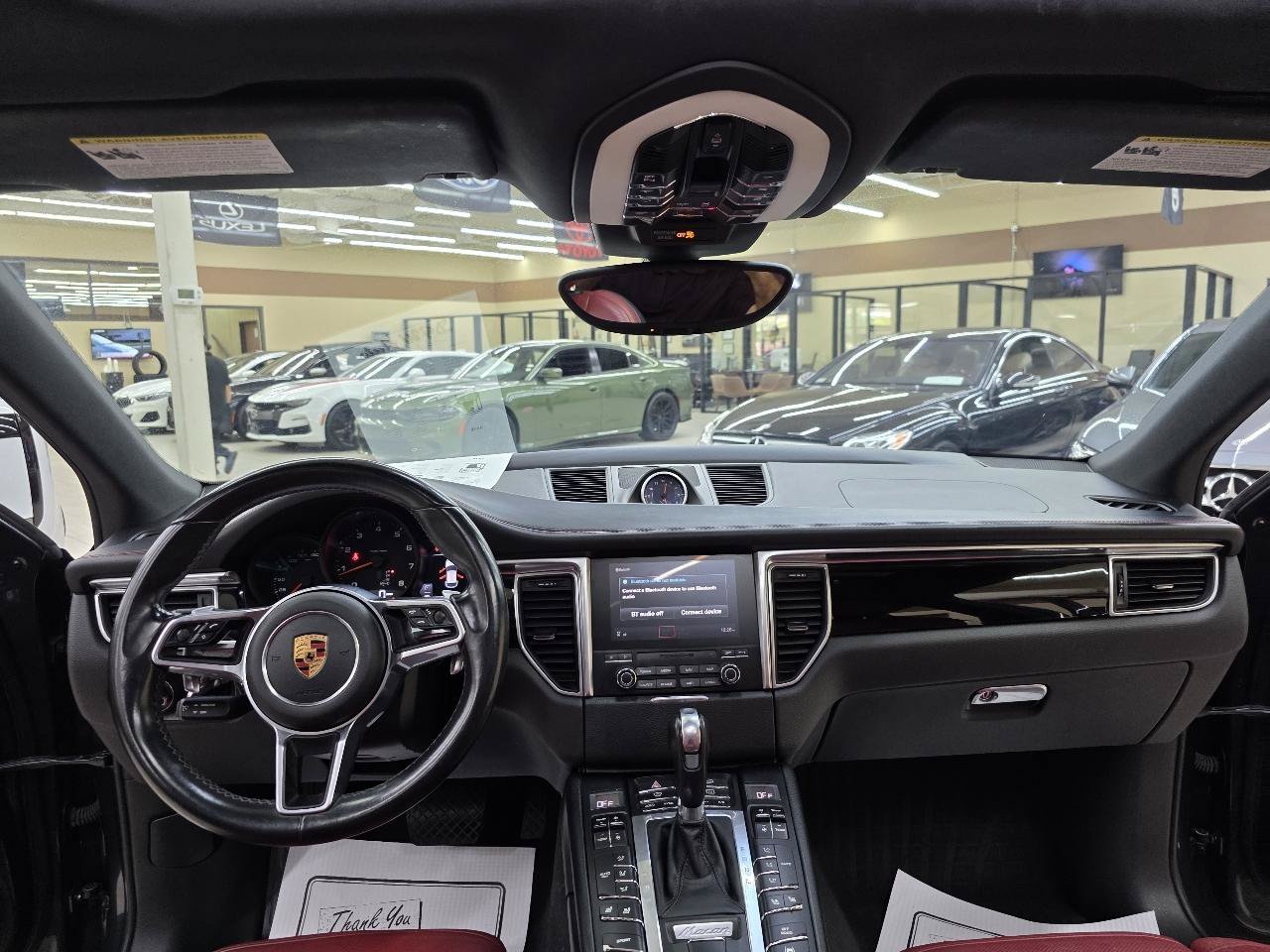 Used 2018 Porsche Macan AWD/4WD image 28