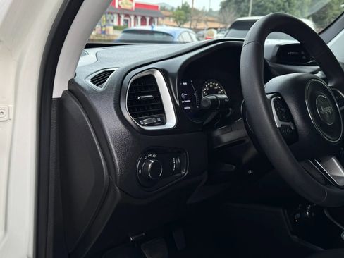 Used 2018 Jeep Renegade Sport w/ Power & Air Group image 10