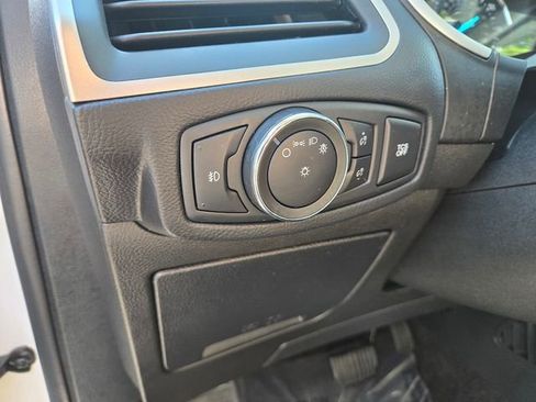 Used 2020 Ford Edge SEL image 15