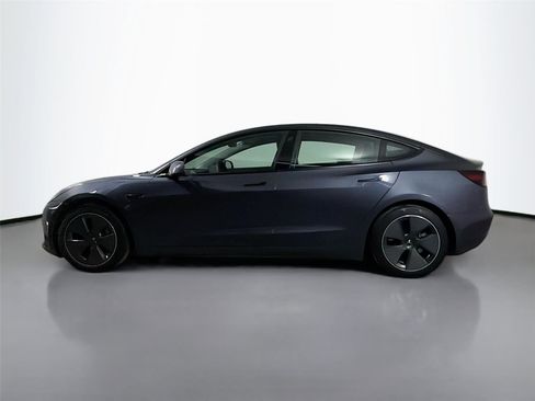 Used 2021 Tesla Model 3 Standard Range Plus RWD image 8