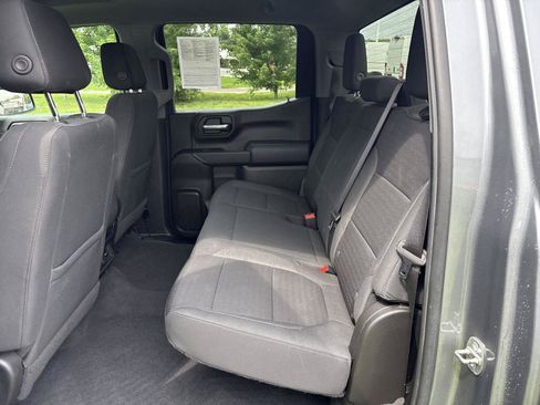 Used 2021 Chevrolet Silverado 1500 LT AWD/4WD image 10