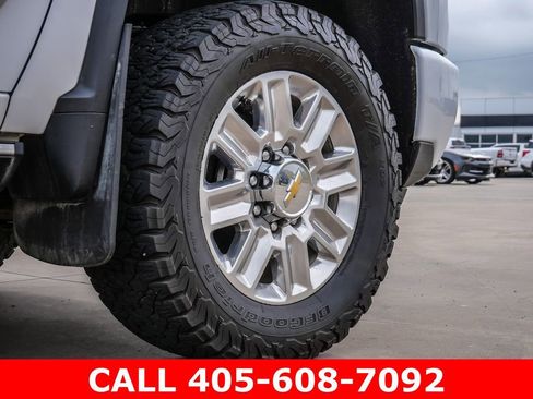 Certified 2025 Chevrolet Silverado 2500 High Country w/ High Country Premium Package AWD/4WD image 9