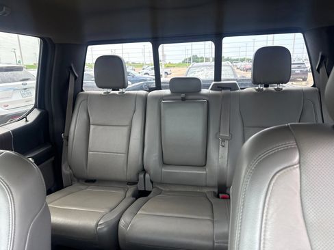 Used 2016 Ford F150 Lariat RWD image 11
